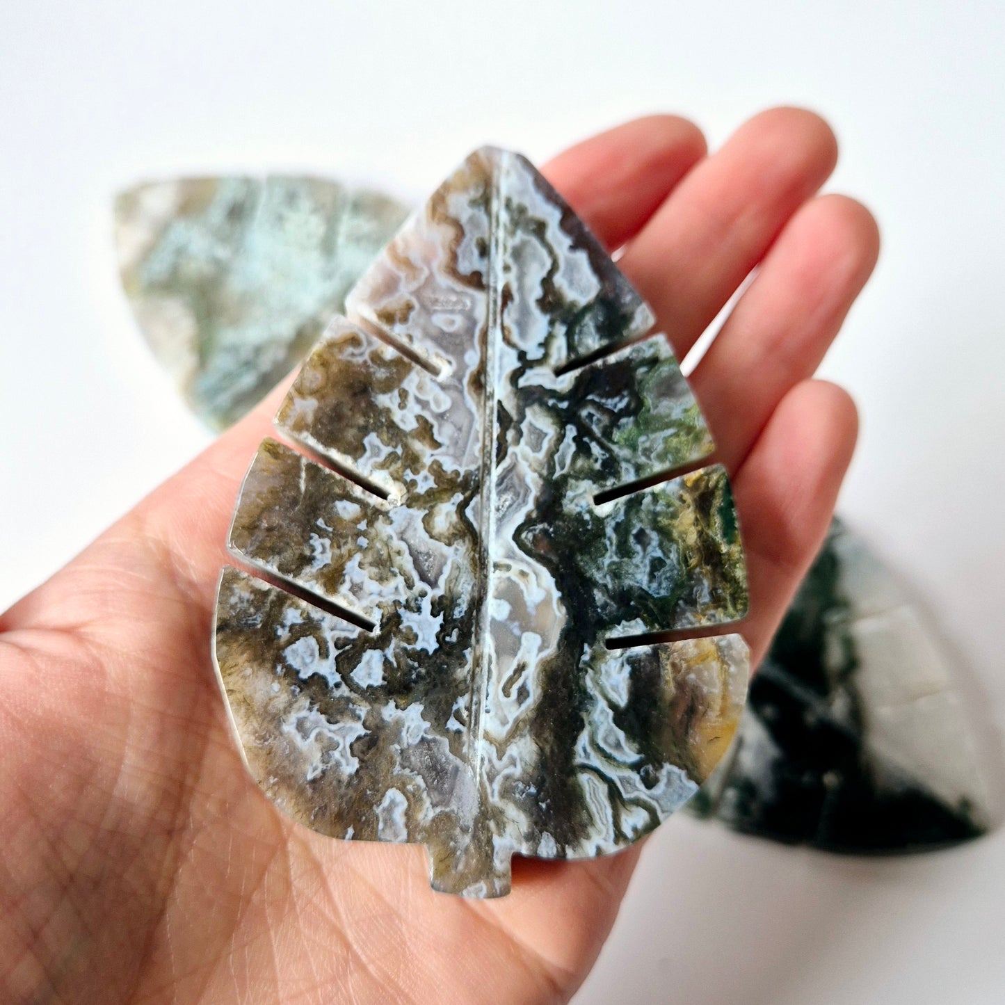 Edelstein Druzy Moss Achat Monstera Blatt (8 x 5,5 cm) – Natur, Wachstum &amp; Erdung