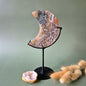 Rode Druzy Mosagaat Maan (10-12 cm) op standaard – #20