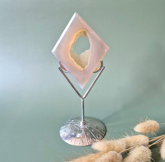 Edelsteen Grote Druzy Grijze Agaat Ruit op Metalen Standaard - #4 10x8cm