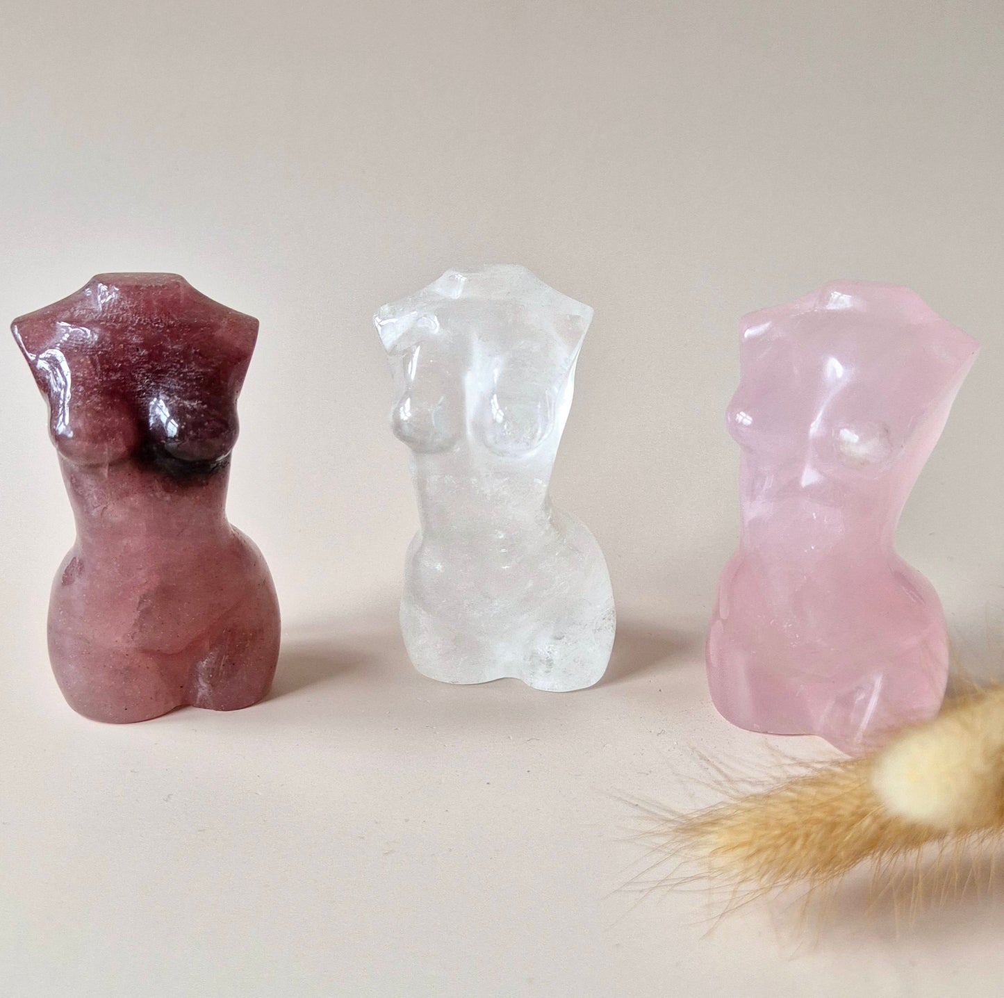 Gemstone Female Body Bust (8 cm) - Rose Quartz