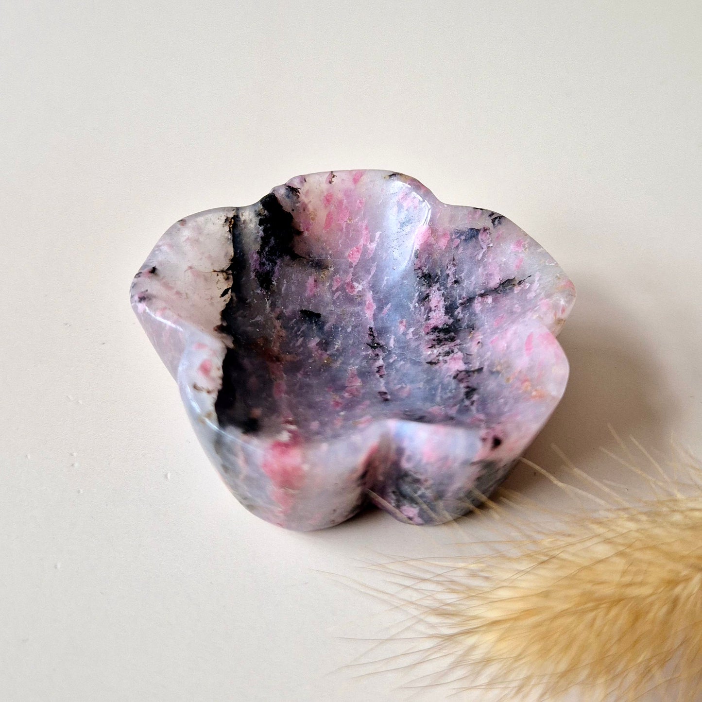 Rhodonite Bowl (6-7 cm) – Love, Self-Confidence &amp; Emotional Healing