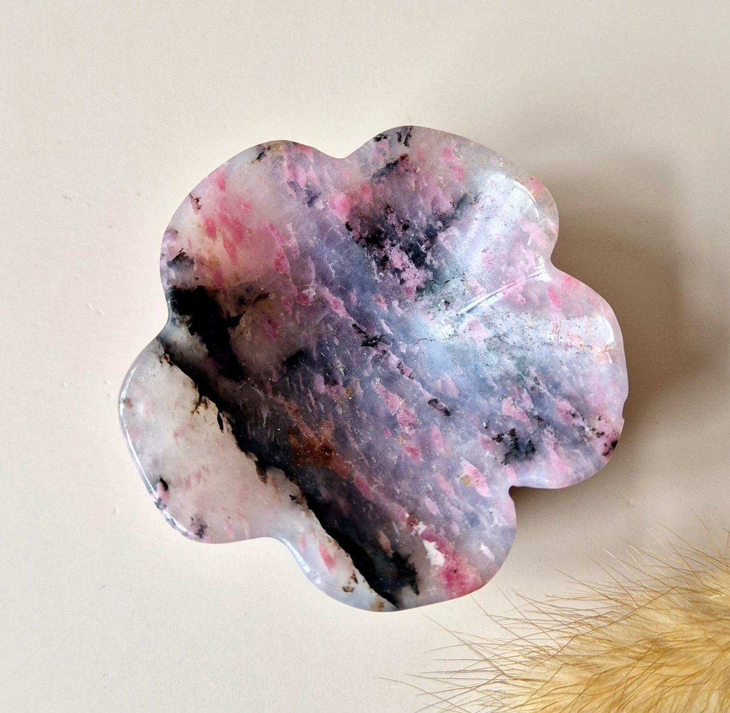 Rhodonite Bowl (6-7 cm) – Love, Self-Confidence &amp; Emotional Healing