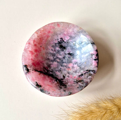 Rhodonite Bowl (6-7 cm) – Love, Self-Confidence &amp; Emotional Healing