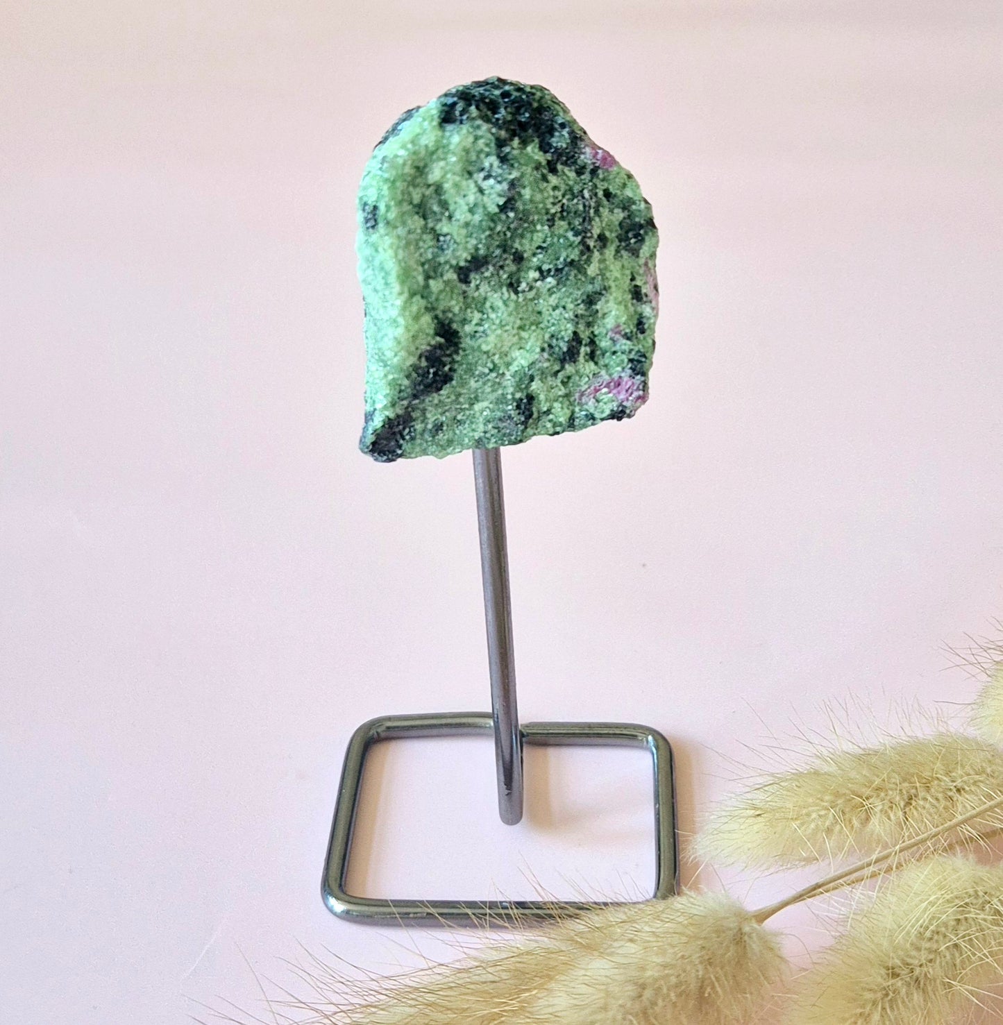 Gemstone (Druzy) Agate Disc on Stand (11–14 cm) – #19 Grounding, Balance &amp; Natural Beauty