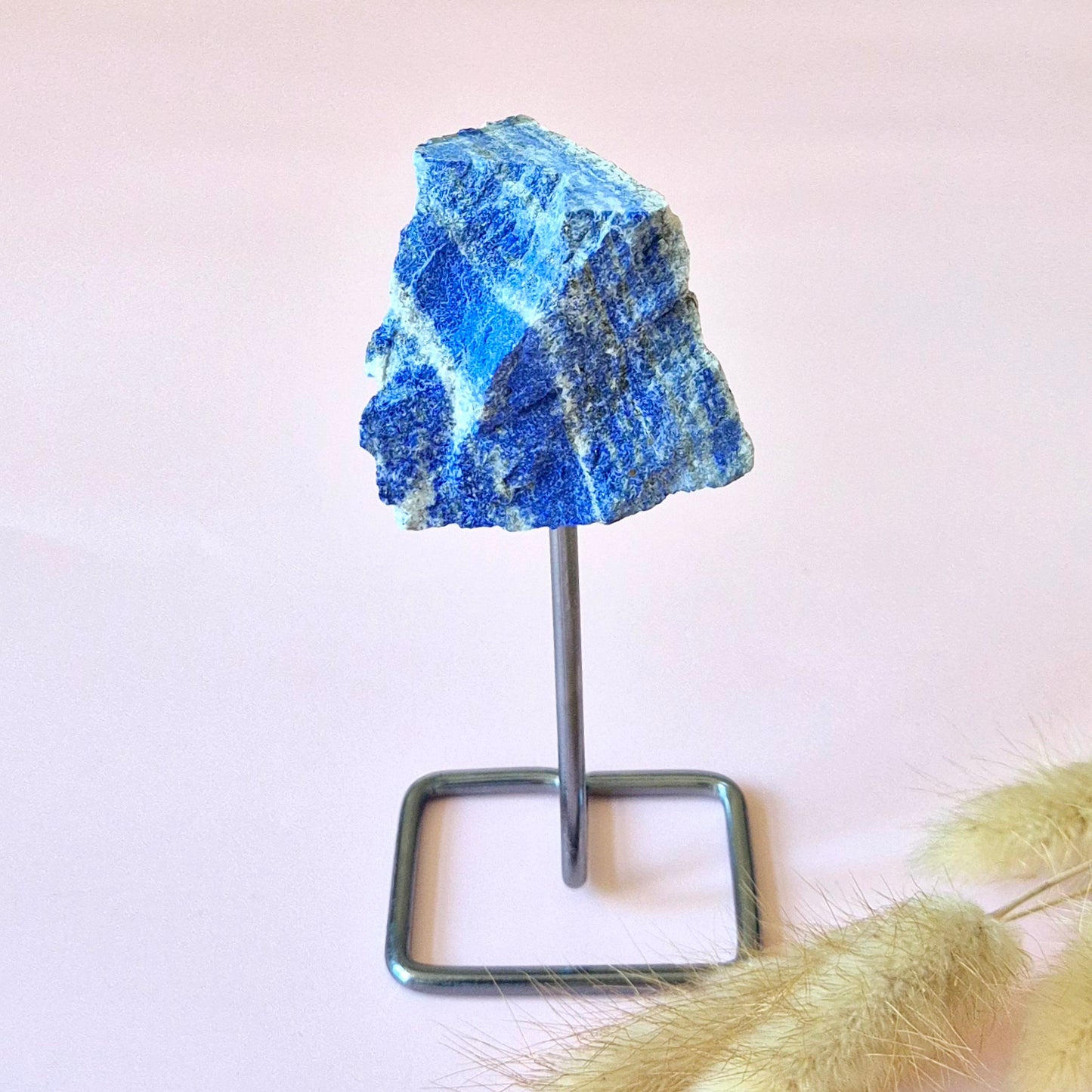 Gemstone (Druzy) Agate Disc on Stand (11–14 cm) – #19 Grounding, Balance &amp; Natural Beauty
