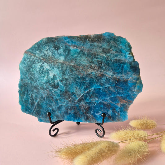 XXL Edelsteen Blue Apatiet Schijf op Standaard #2 513gram – Inspiratie, Helderheid & Innerlijke Kracht