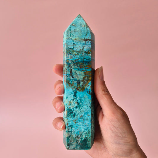 XL Edelsteen Chrysocolla Toren – 15x3,5cm – 329g – Hoge kwaliteit