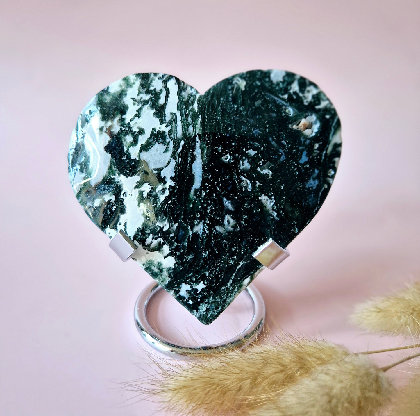 Edelsteen Druzy Mosagaat Hart op Metalen Standaard – #88 166gram