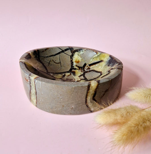 Cherry Blossom Agate Gemstone Heart Shaped Bowl (approx. 5 cm) – Love, Growth &amp; Harmony