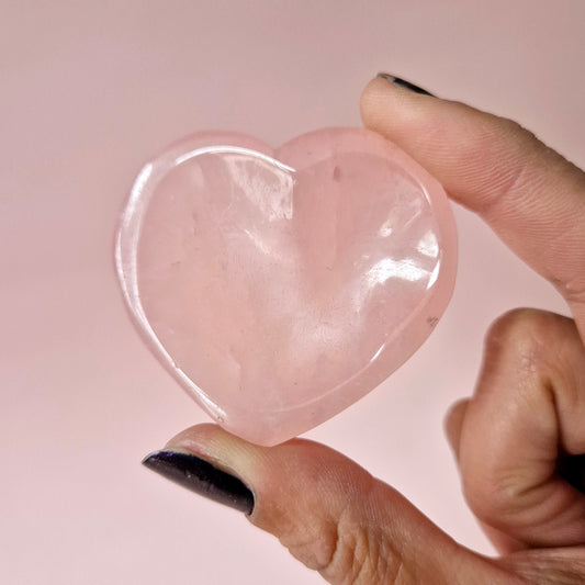 Rozenkwarts Edelsteen Hartvormig Schaaltje (ca. 5 cm) – Liefde, Groei & Harmonie