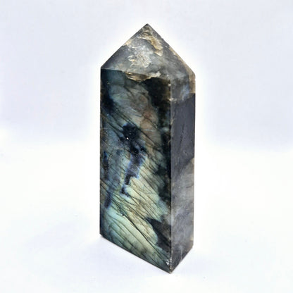 XL Edelsteen Labradoriet Obelisk Toren – 300g – 10,6 cm | Super Flash Alert!