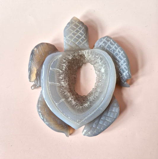 Gemstone Gray Druzy Agate Dragon Skull 247 grams – Power, Protection &amp; Spiritual Healing