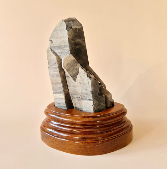 XL Ruwe Smoky Quartz Edelsteen Cluster op Houten Standaard – #25 351gram