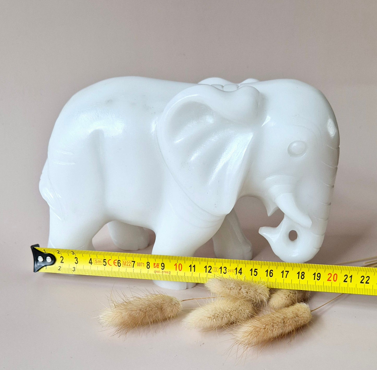 Edelsteen Grote Witte Jade Olifant – 3kg – Symbool van Wijsheid, Geluk & Bescherming