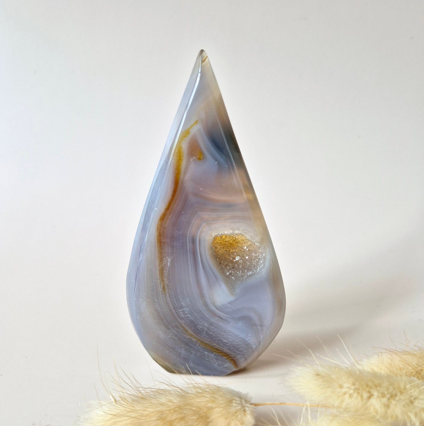 Druzy Grijze Agaat- Druppelvormige Drop Staande Edelsteen Kristal - #11. 112gram
