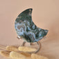 XL Edelsteen Mosagaat Maan op Standaard (Druzy & Patronen) #181 - 167gr