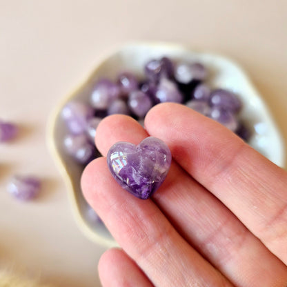 Mini Edelsteen Hartje Zaksteen – Dream Amethist (1,5 cm) voor crystal confetti