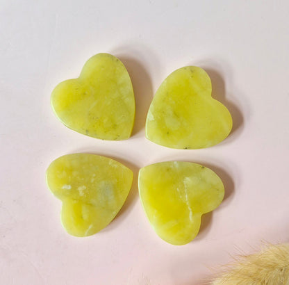 Mini-Herz - Roter Jaspis-Edelsteinherz / Taschenstein-Handschmeichler (2 x 2 cm)