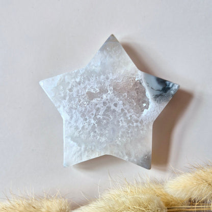 Edelsteen Druzy Grijze Agaat Ster 6-7cm| Kristallen Ster Carving vol Licht & Rust