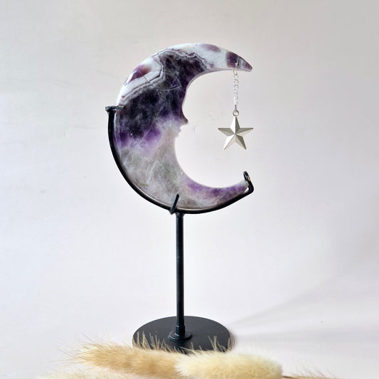 XL Gemstone Moss Agate Moon on Stand (Druzy &amp; Patterns) #158 - 400g 12,7cm