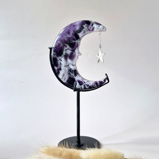 XL Gemstone Moss Agate Moon on Stand (Druzy &amp; Patterns) #158 - 400g 12,7cm