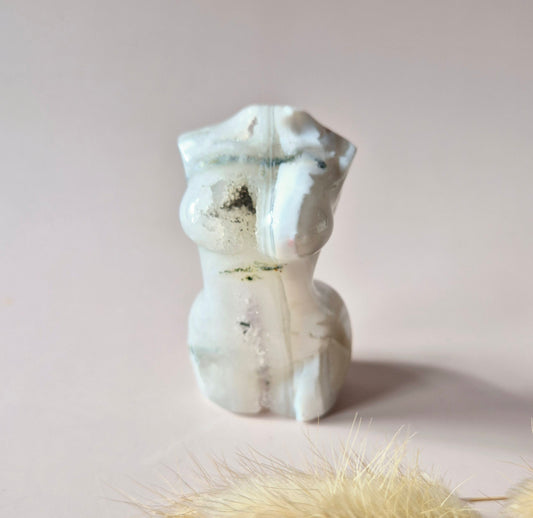 Gemstone Female Body Bust (8 cm) - Rose Quartz