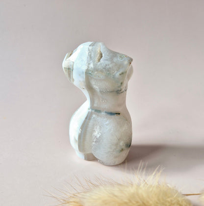 Gemstone Female Body Bust (8 cm) - Rose Quartz