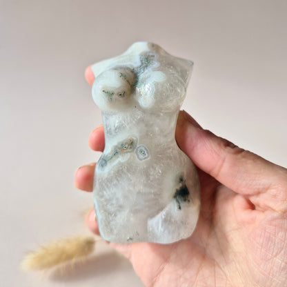 Gemstone Female Body Bust (8 cm) - Rose Quartz