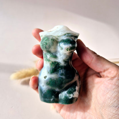 Gemstone Female Body Bust (8 cm) - Rose Quartz
