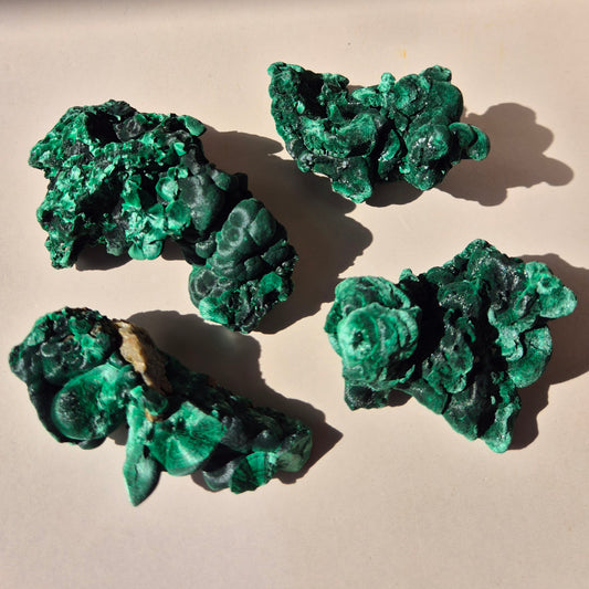 Velvet Malachite - Raw Malachite Gemstone Piece E. 95gr.