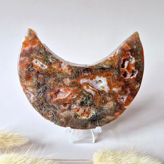 Rode Druzy Mosagaat Maan (8-10 cm) op standaard – #49