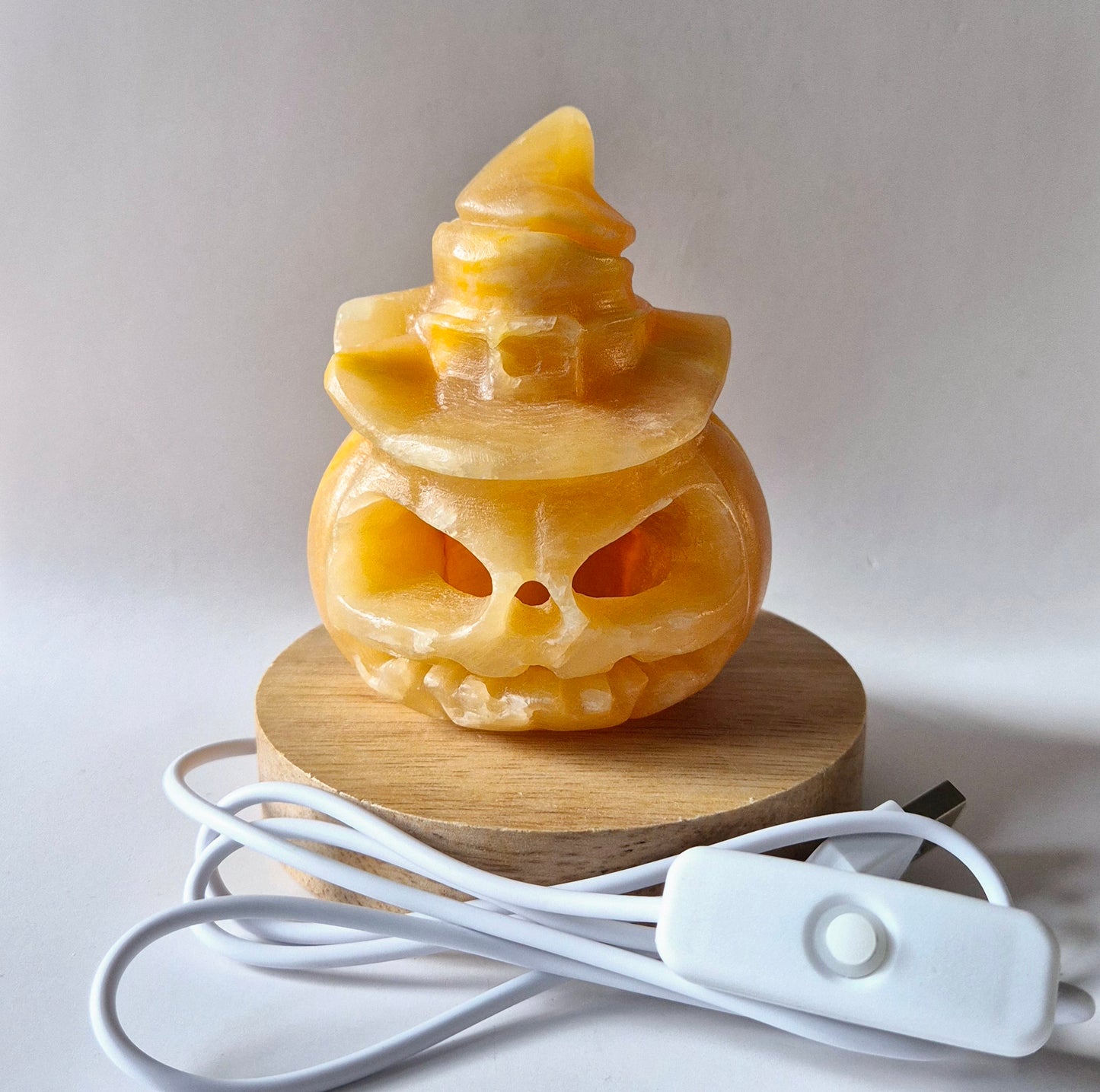Honing Calciet Pompoenlamp met USB-verlichting – 7x9 cm