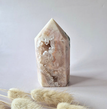 XL Pink Amethist Druzy Toren 12x5,5cm (423g) - Zachte kracht en rust voor het hart