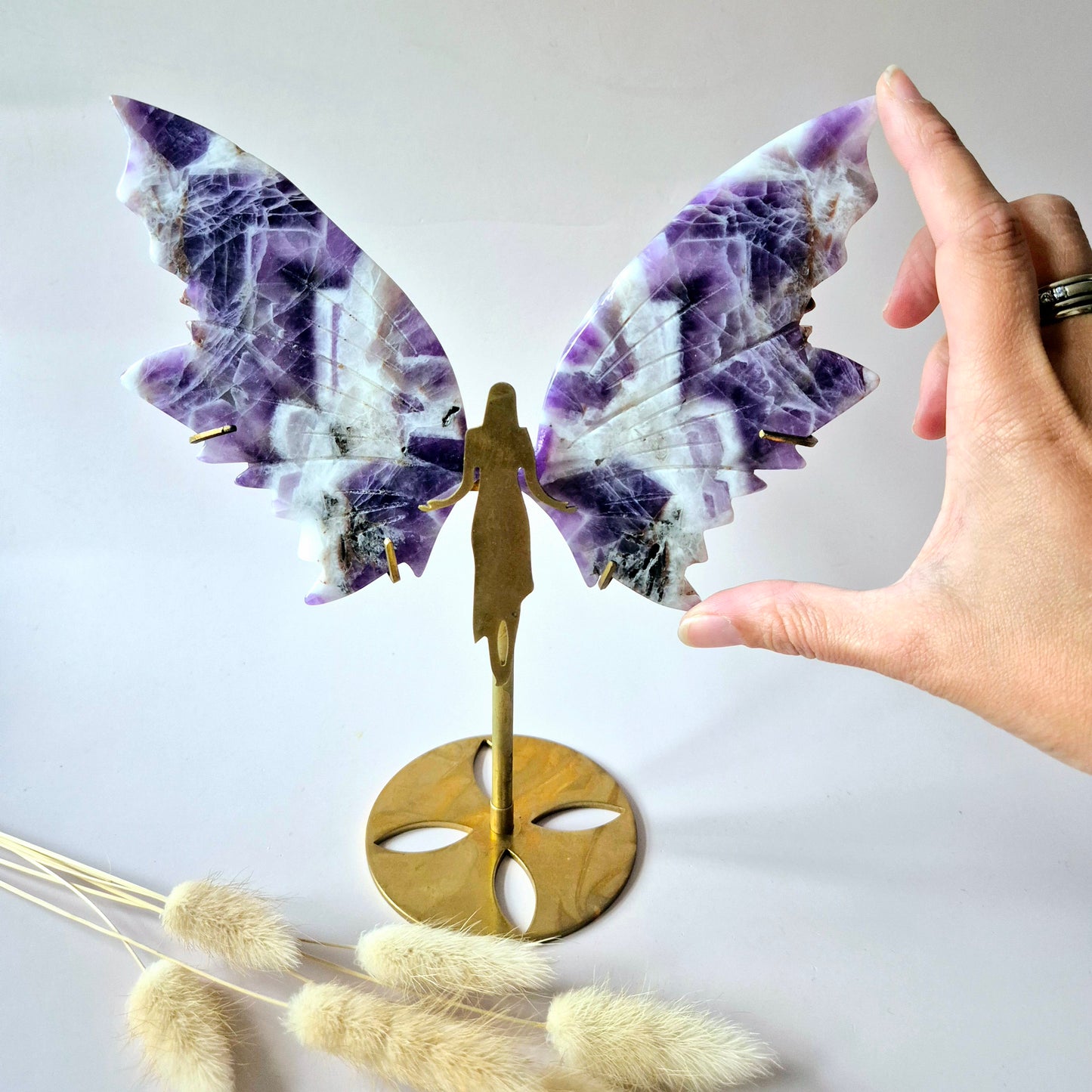 XL Dream Amethist Fee XL Vleugels inclusief  Metalen Standaard