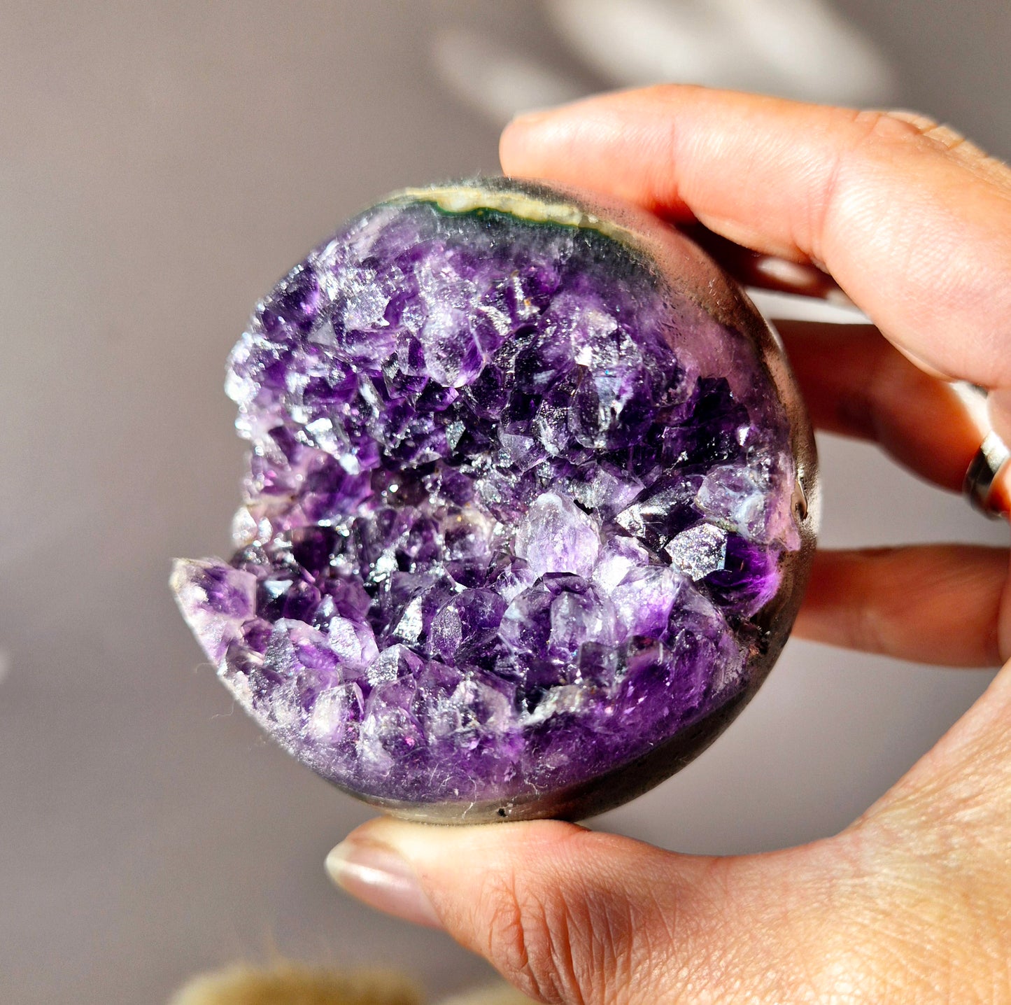 Hoge Kwaliteit Edelsteen Amethist Geode Bol (60–70 mm)