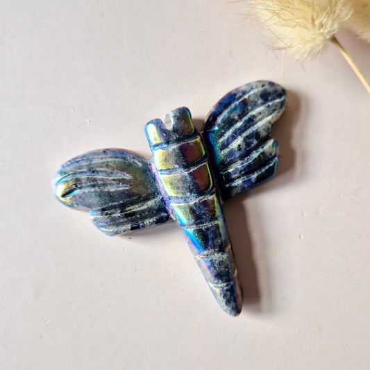 Angel Aura Libelle 5 cm – crystal carving in diverse steensoorten Edelsteen - Sodaliet