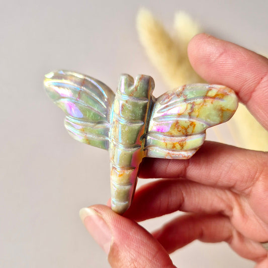 Angel Aura Libelle 5 cm – Red Net Stone crystal carving in diverse steensoorten Edelsteen