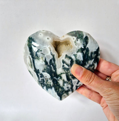 Edelstein Druzy Moosachat Herz auf Metallständer – Nr. 93 230 Gramm