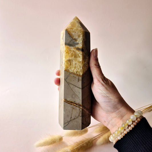 XXL Septarian Toren – 800g Kracht & Spirituele Rust Drakensteen Septarie obelisk statement piece