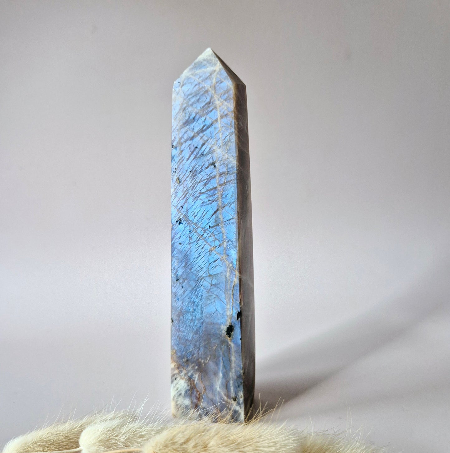 Moonstone–Sunstone Toren – 300 g – Maansteen Edelsteen Toren met gouden flash