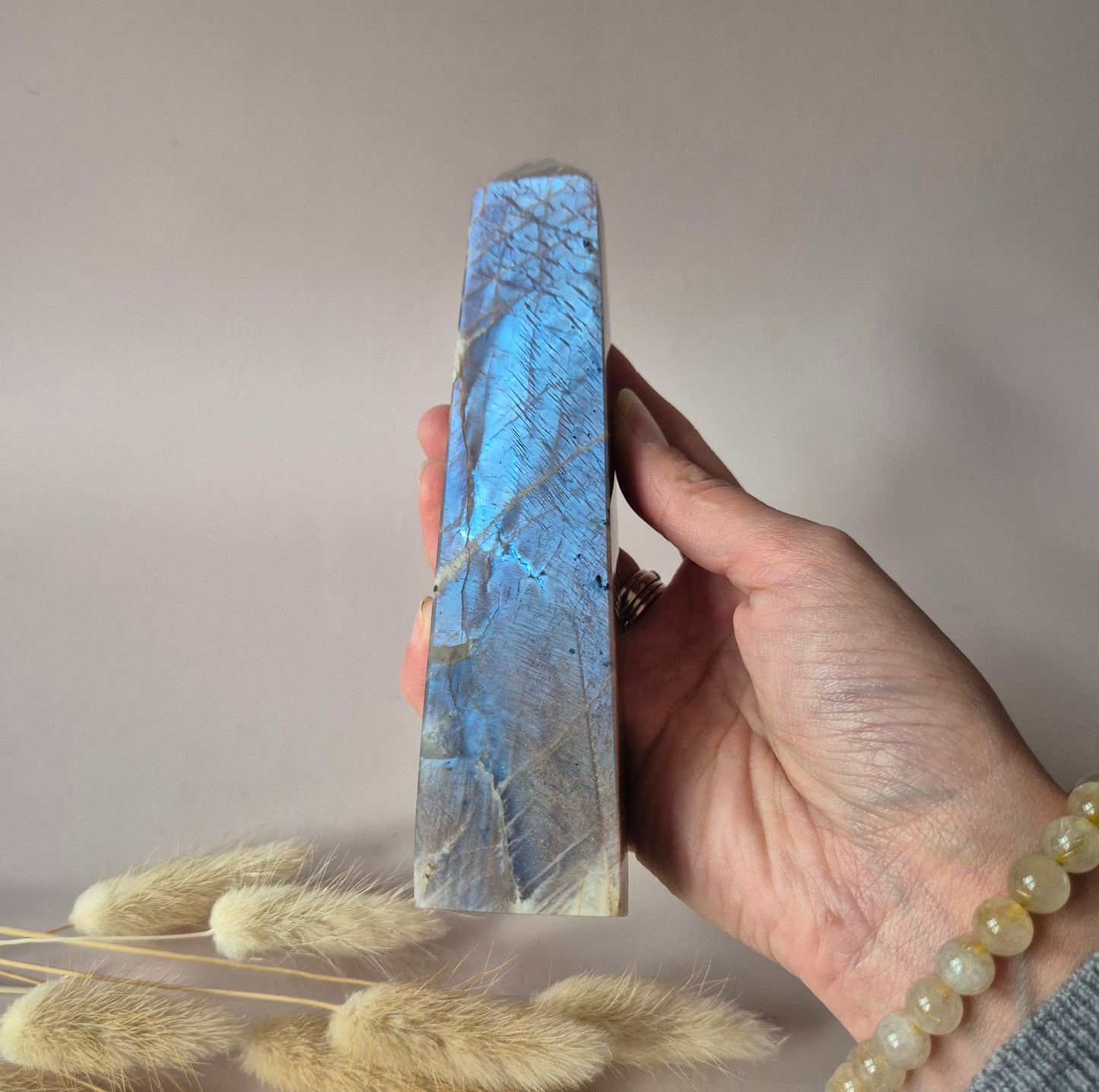 Moonstone–Sunstone Toren – 300 g – Maansteen Edelsteen Toren met gouden flash