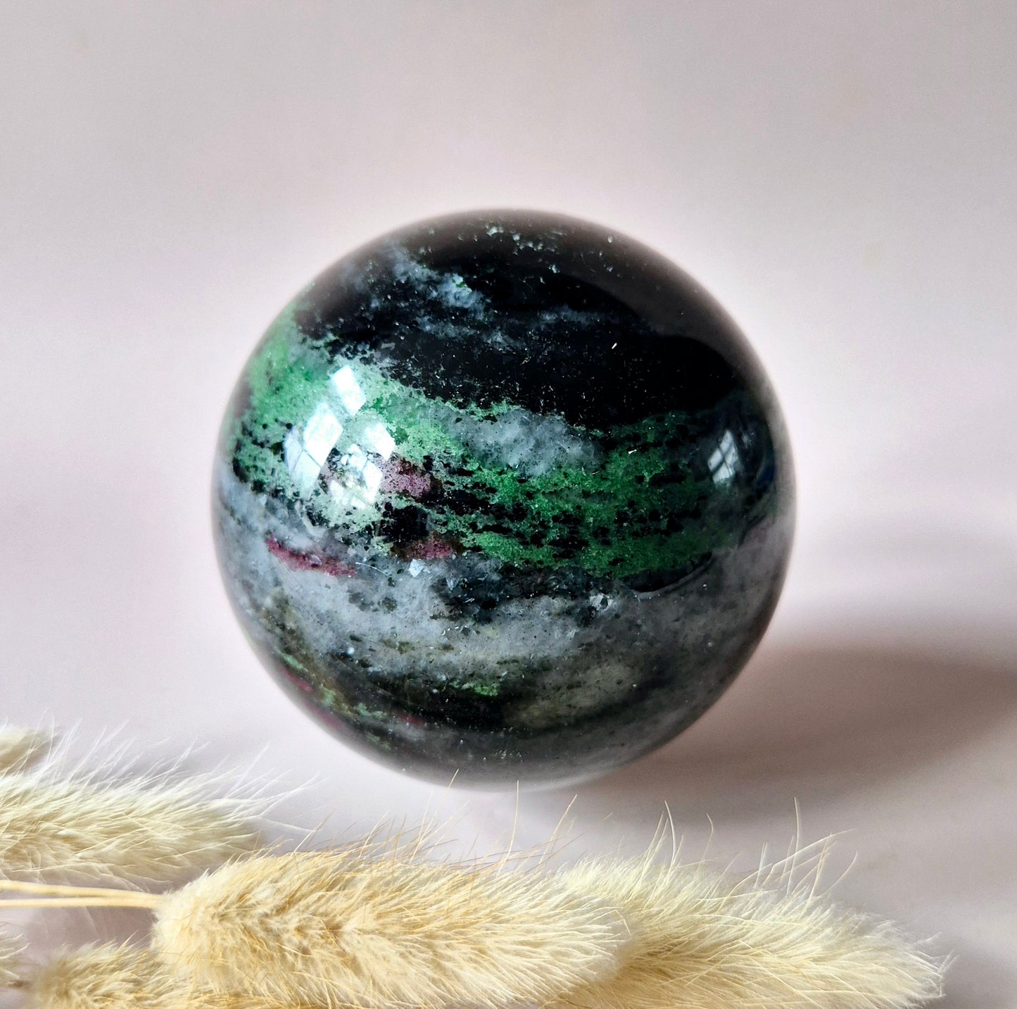 XL Ruby in Zoisiet Edelsteen Bol – 85 mm / 925 g – Kracht & Passie in Balans