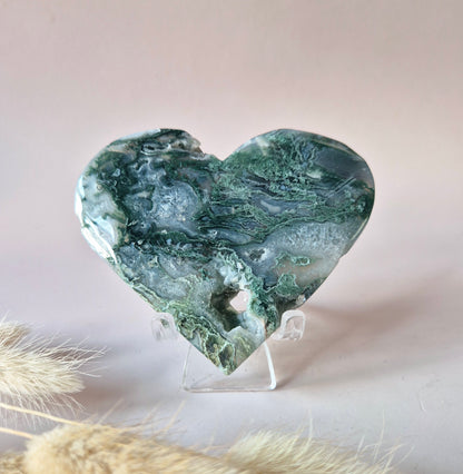 Edelstein Druzy Moosachat Herz auf Metallständer – Nr. 93 230 Gramm