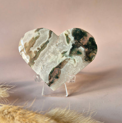 Edelstein Druzy Moosachat Herz auf Metallständer – Nr. 93 230 Gramm