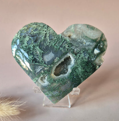 Edelstein Druzy Moosachat Herz auf Metallständer – Nr. 93 230 Gramm
