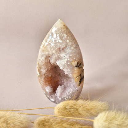 Edelsteen Druzy Pink Amethist flame 183g (Roze Amethist)