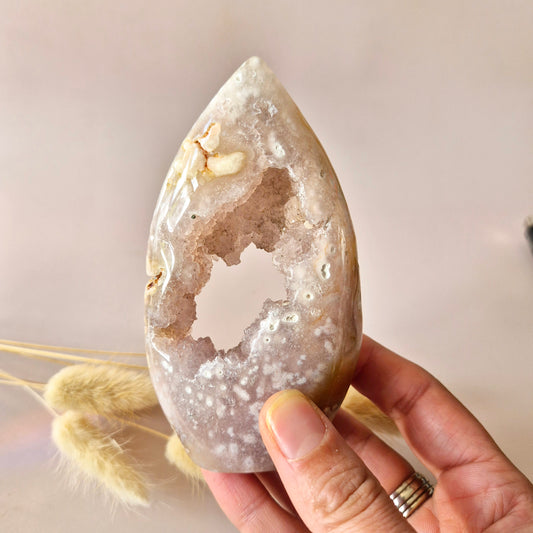 Edelsteen Druzy Pink Amethist flame 183g (Roze Amethist)