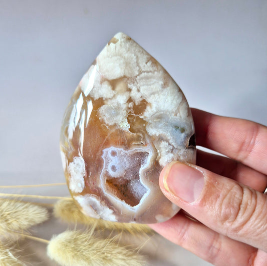 Edelsteen Druzy Pink Amethist flame 123g (Roze Amethist)