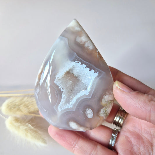 Edelsteen Druzy Pink Amethist flame 114g (Roze Amethist) 2