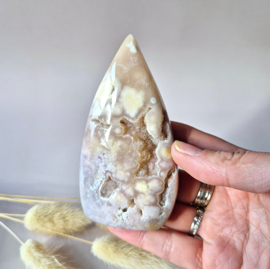 Edelsteen Druzy Pink Amethist flame 157g (Roze Amethist)